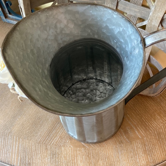 NEW! Large Vintage Inspired Distressed Galvanized Metal Rustic Farmhouse Pitcher - Picture 3 of 8